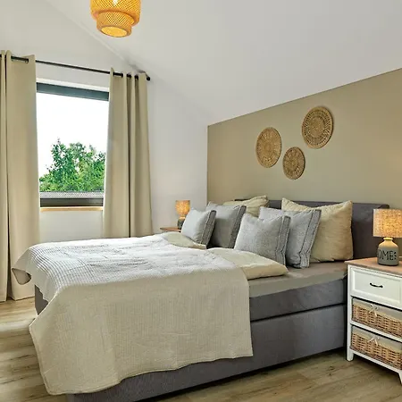 Cliff House Cliffjumper *